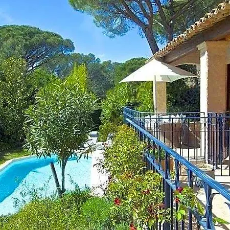 Hotell Ami - Raphael Comfortable 4*