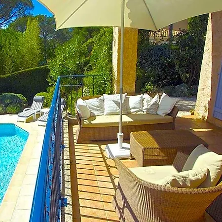Hotell Ami - Raphael Comfortable 4*